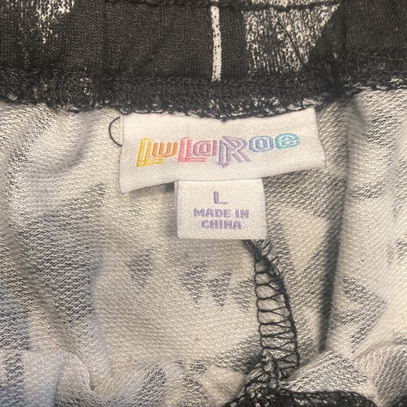 Lularoe Jax joggers. Black and white Aztec design. Size L - Picture 2 of 3